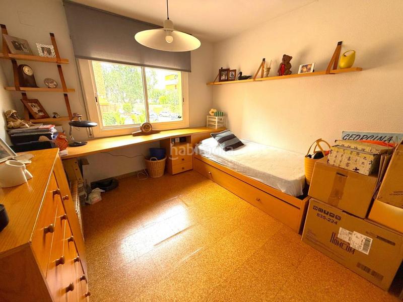 Foto 4ec1b901-3433-4783-adc5-48c75bfe10bd. Piso primera planta con piscina y parking en Centre Vilassar de Mar