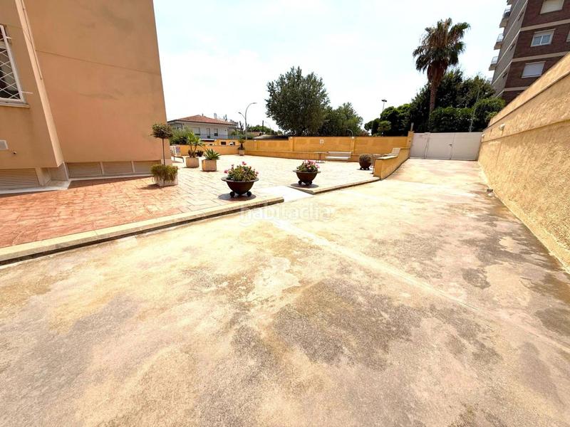 Foto 94fd435e-a448-4be9-8085-405fd24f404d. Piso primera planta con piscina y parking en Centre Vilassar de Mar