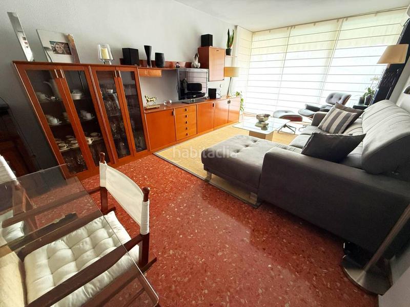 Foto b53d9bbc-c104-40b8-b6e6-cccd642f1956. Piso primera planta con piscina y parking en Centre Vilassar de Mar