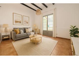 Masía en Centre. Casa de pueblo de una sola planta Masía en Centre. Casa de pueblo de una sola planta