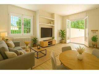 Appartement à Les Pinedes. Planta baja reformada para estrenar