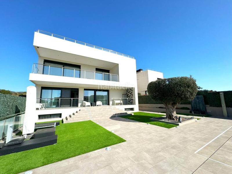 Foto 112bdb17-461a-4e95-843a-96a80698ee69. Chalet villa de lujo en Montgat