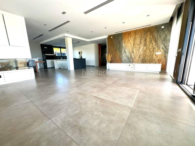 Foto 2d8531ec-ec1b-4876-8fed-255d97320708. Chalet villa de lujo en Montgat