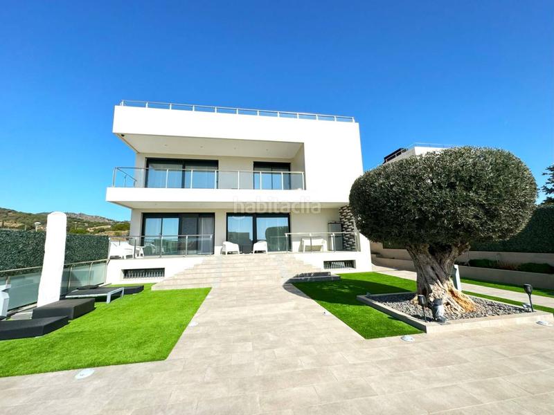 Foto 3ce33a13-edb9-4328-87d4-f3f002799558. Chalet villa de lujo en Montgat