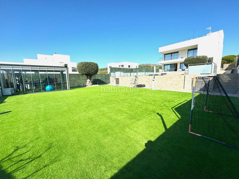 Foto 66032623-98a5-42fc-8105-1d5d2e6d251c. Chalet villa de lujo en Montgat