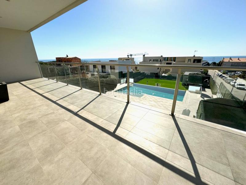 Foto 6bb7eb1e-f7f9-43bf-b68f-7e8919462ba7. Chalet villa de lujo en Montgat