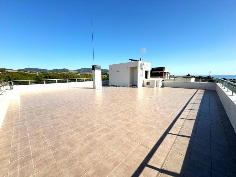 Foto 78450ff4-9518-4091-b2ef-1dee8b71bad0. Chalet villa de lujo en Montgat