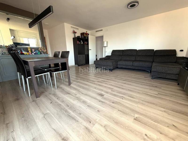 Foto a8840a6e-f5df-41dc-b6c8-9bdde8eebf72. Attique avec chauffage parking piscine dans Veral d´Ocata Vilassar de Mar