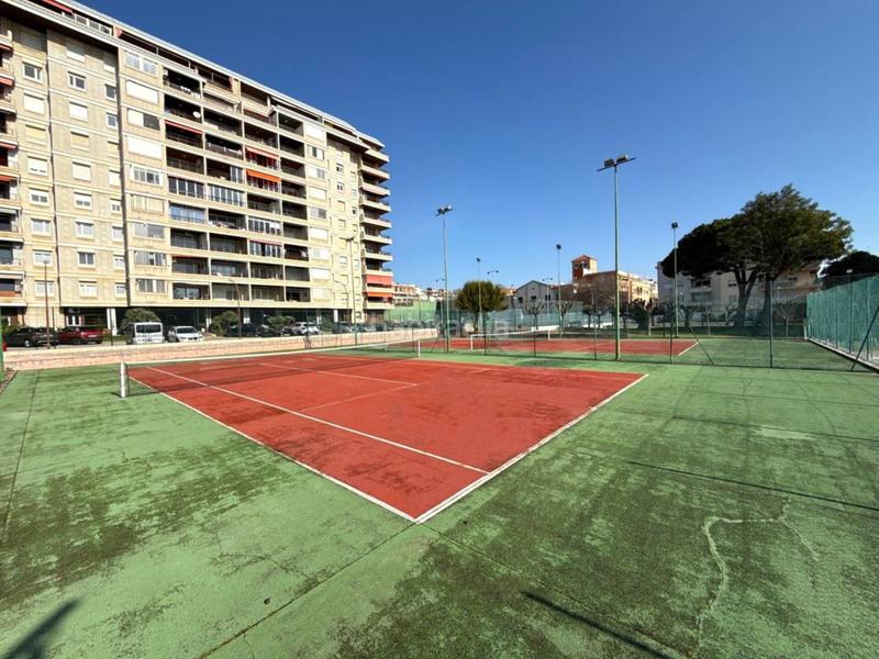 Foto b61331a9-1a07-45ff-9791-d814ea42ecae. Attique avec chauffage parking piscine dans Veral d´Ocata Vilassar de Mar