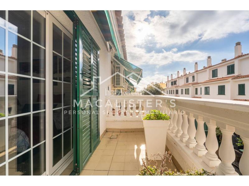 Foto 35038526-2dc3-4f38-9881-474b47715193. Casa adossada amb calefacció aparcament a Can Pou-Camp de Mar Premià de Mar