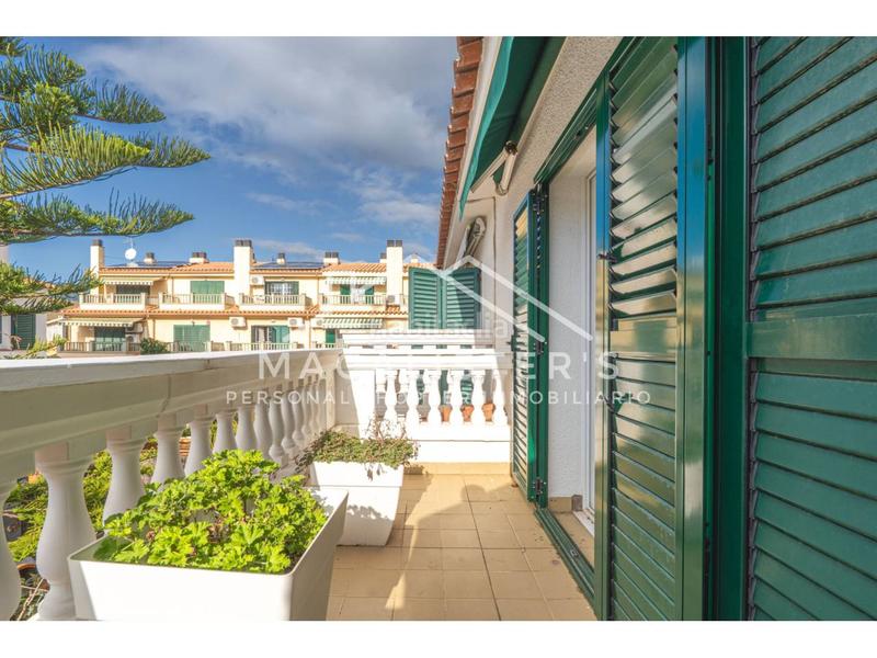 Foto 38bdf878-a728-465e-a68c-6cbc1a1e0e2d. Casa adossada amb calefacció aparcament a Can Pou-Camp de Mar Premià de Mar