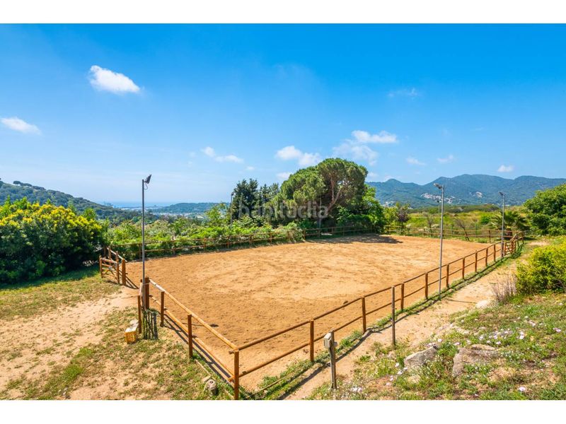 Foto 1a4f2d8a-955b-4f38-94c3-30d5a6ec7b67. Masia amb calefacció aparcament piscina a Nucli Urbà Argentona