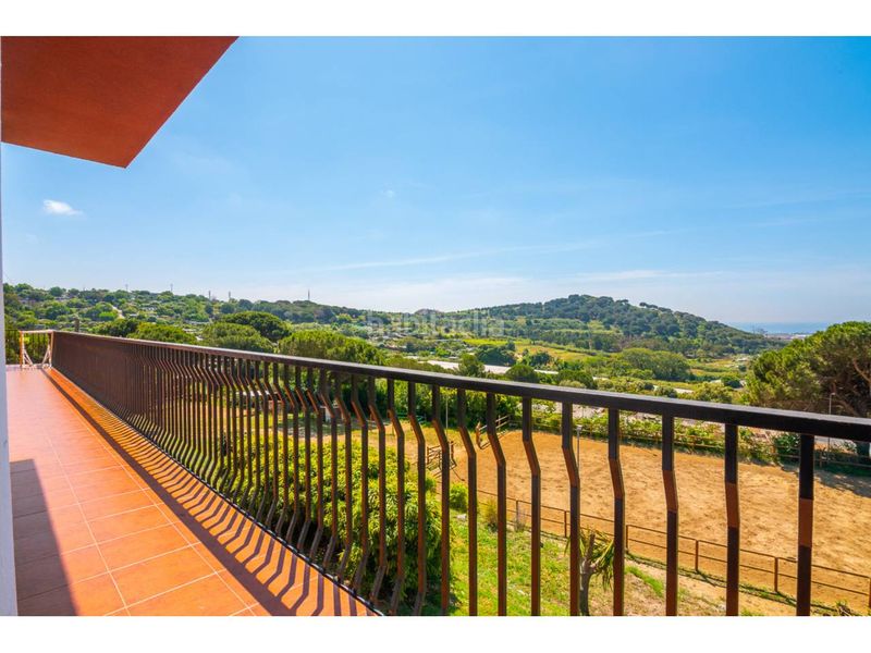 Foto 2c5a6d59-8372-4232-8a28-44c3603dbb19. Masia amb calefacció aparcament piscina a Nucli Urbà Argentona