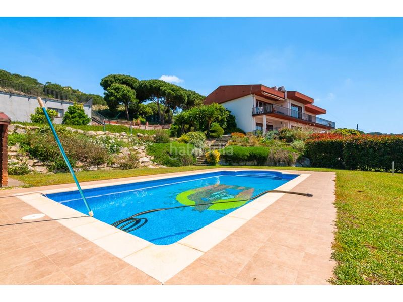 Foto 44a5aac4-e854-480e-805a-23fa3f0451f3. Masia amb calefacció aparcament piscina a Nucli Urbà Argentona