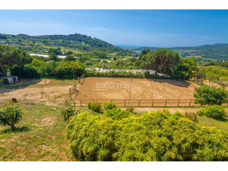 Foto 938bff50-1580-4629-b60c-4e03f3b335e2. Masia amb calefacció aparcament piscina a Nucli Urbà Argentona