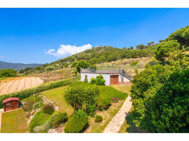 Foto 98f9f620-0f16-4b69-8c2d-88febe1b9b94. Masia amb calefacció aparcament piscina a Nucli Urbà Argentona