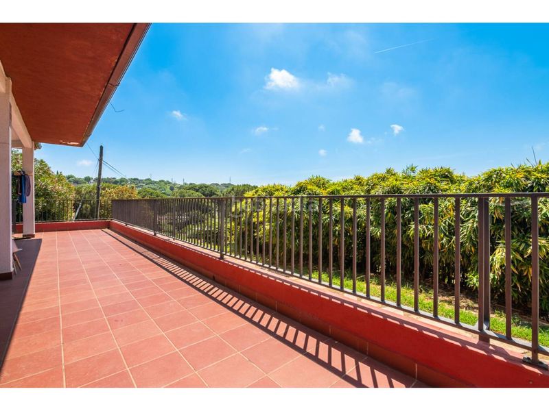 Foto b79167c1-c8dc-433c-a341-8d88574d4f8c. Masia amb calefacció aparcament piscina a Nucli Urbà Argentona