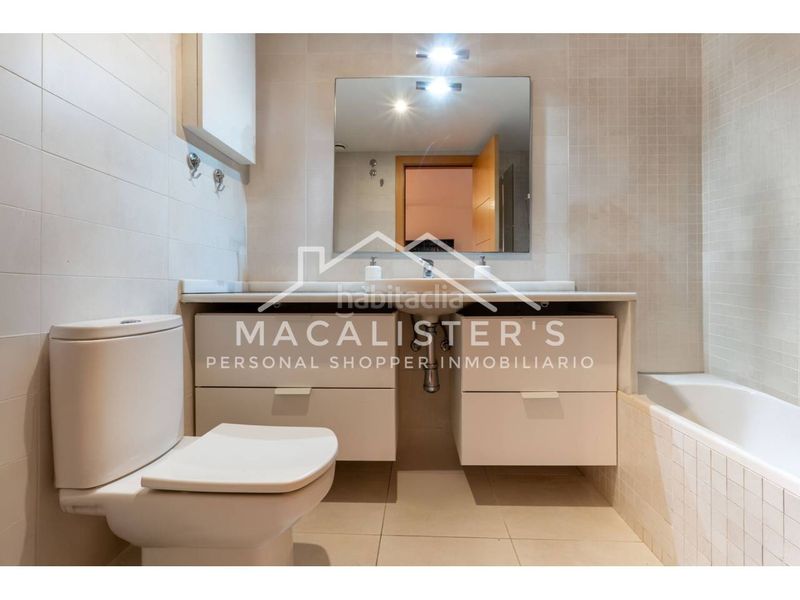 Foto 0e7e9209-3b03-4325-a95c-69b60d2cc501. Pis amb calefacció aparcament piscina a La Verneda - La Pau Barcelona