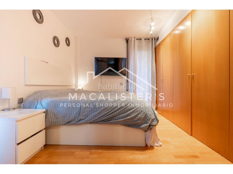 Foto ce94d692-8a35-4ce2-bb07-72c0fefa87a5. Pis amb calefacció aparcament piscina a La Verneda - La Pau Barcelona