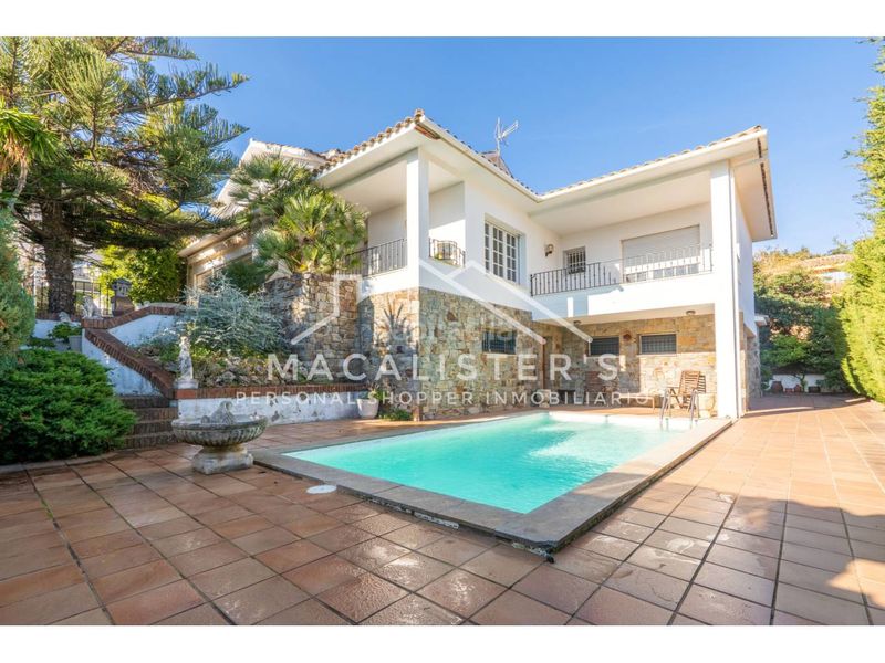 Foto 9cbd4959-898b-45db-9347-02fc02e2b37c. Chalet avec chauffage parking piscine dans Cabrils