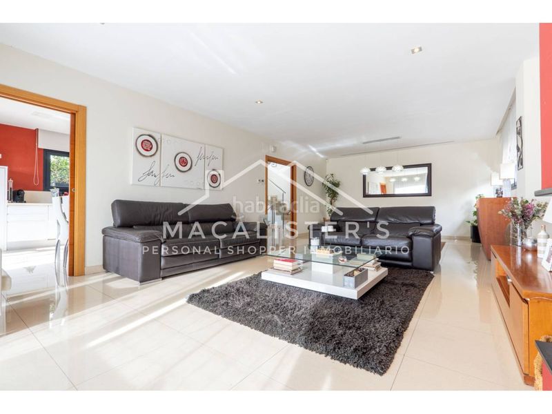 Foto 22e415fa-d706-4082-bf00-eed05a196e3a. Casa amb calefacció piscina a Teià