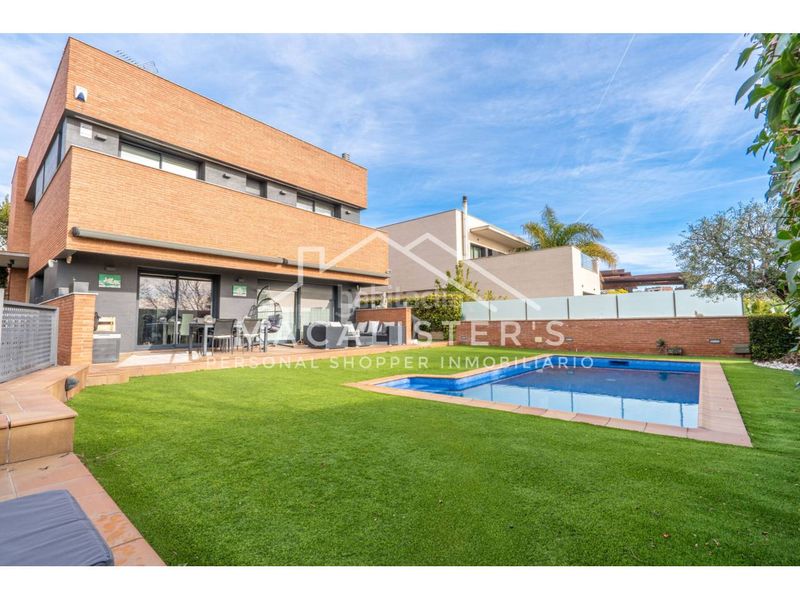 Foto dc7752ca-7d42-40e6-a42e-7a56e5e50177. Casa amb calefacció piscina a Teià