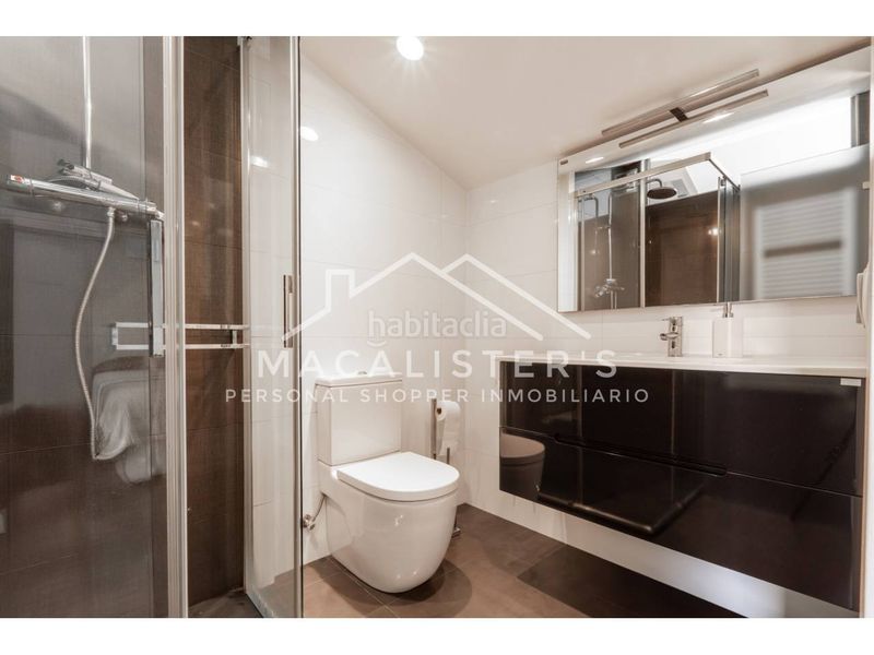 Foto 090effe5-3f42-478a-bfc8-41d3c7f7c5c5. Casa adosada  en venta en Centre Vilassar de Mar