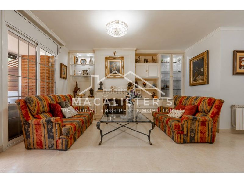 Foto cf353bde-517f-4e14-bf8a-1c9784a63fd2. Casa adosada  en venta en Centre Vilassar de Mar