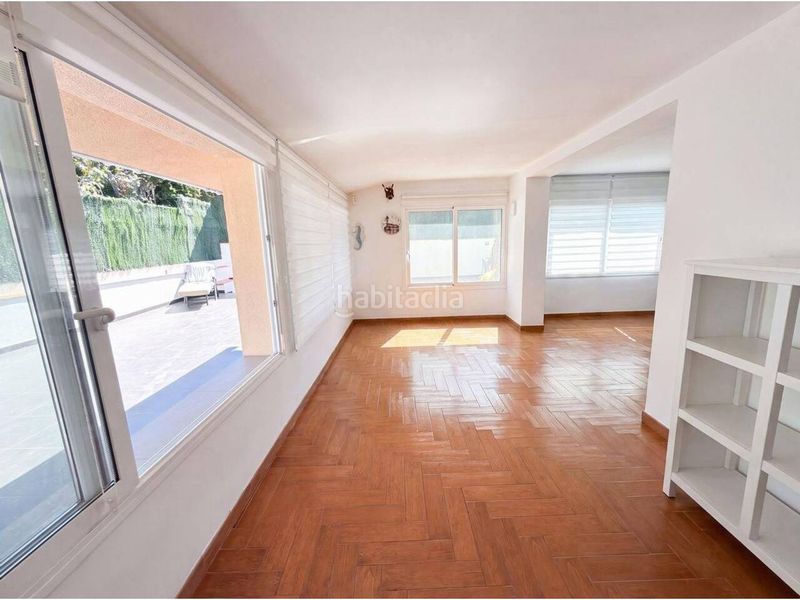 Foto d10154dc-0e3e-4ef3-99fa-8b1e00226023. Casa amb calefacció aparcament piscina a Centre-Nucli Antic Premià de Mar