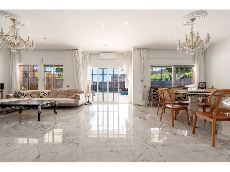 Foto c155035d-1607-4aa1-b387-53c4b0927a8f. Haus mit heizung parking pool in Cabrils