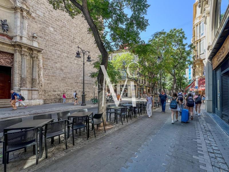 Foto a44280fb-2050-48fa-907b-2f0fa87ee079. Traspàs local comercial a La Seu Valencia