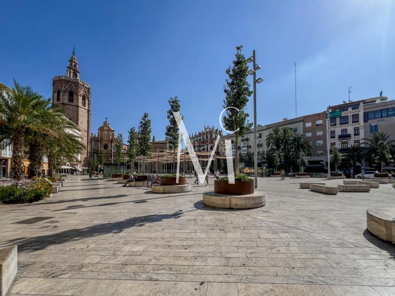 Foto ea25aac9-6a14-48c2-864b-e05797725efb. Pas-de-porte local commercial dans La Seu Valencia