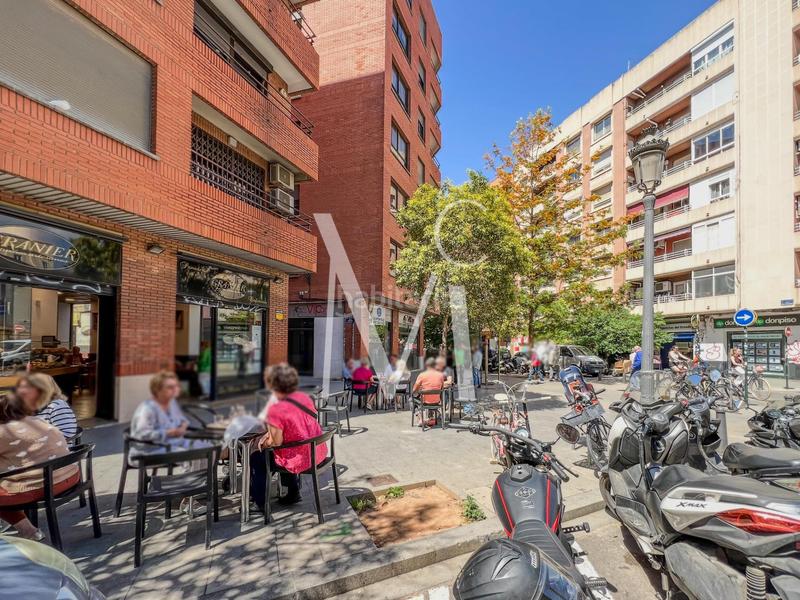 Foto 3ab239c8-4789-45a7-b1f8-61703b29c518. Pas-de-porte local commercial dans Russafa Valencia