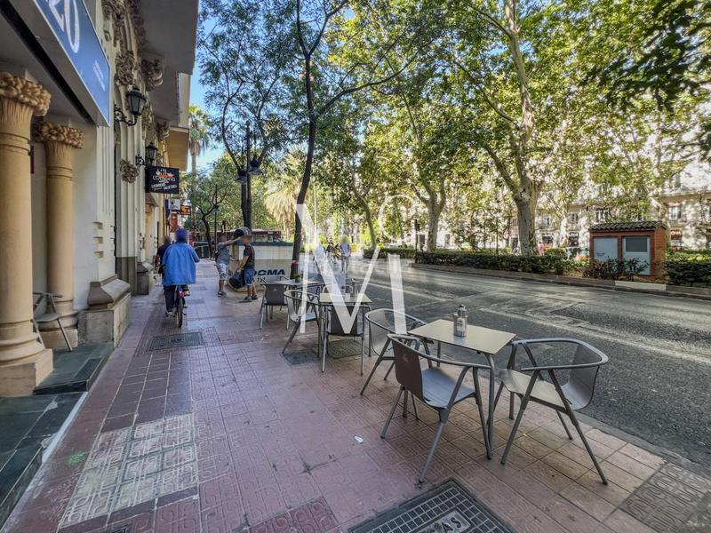 Foto f4125171-d85f-41ed-b19b-1f0cdd2ec391. Transfer business premise in Gran Via Valencia