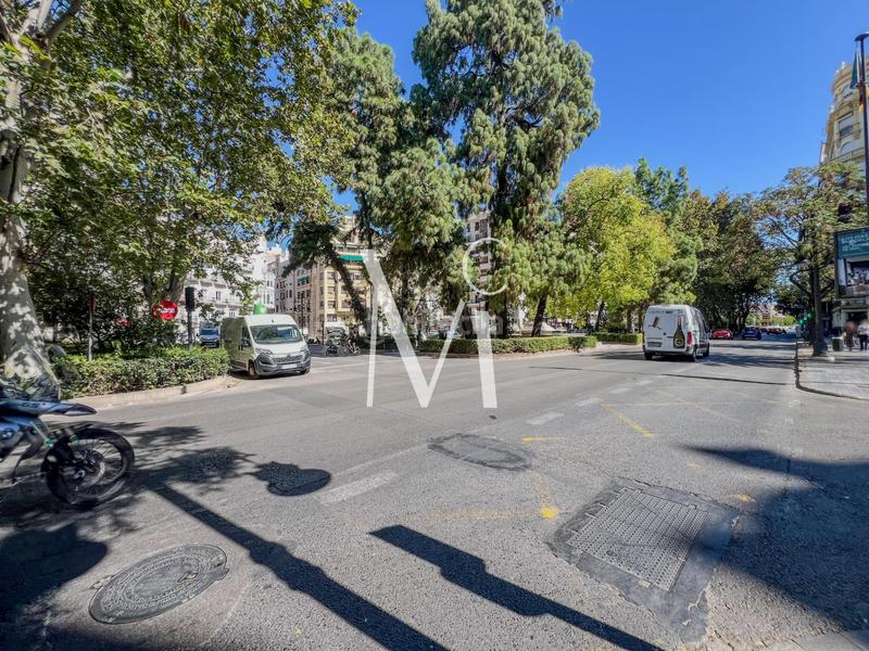 Foto ed1984dd-ed0d-44a7-a108-72cd0ee6d151. Traspaso local comercial en Gran Via Valencia