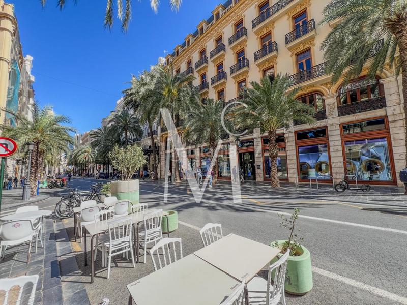 Foto 0ed18544-9e03-49ee-a219-8abdd0778068. Pas-de-porte local commercial dans Sant Francesc Valencia