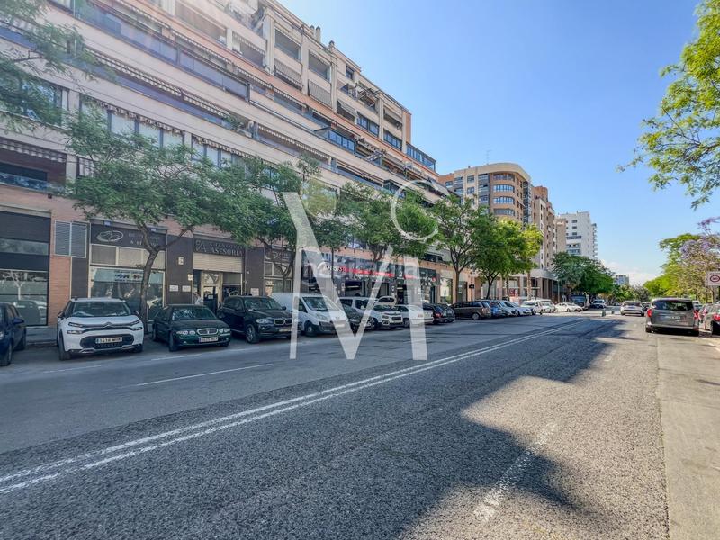 Foto cc5686cc-b529-4f0b-a043-3aa51913b95c. Pas-de-porte local commercial dans Nou Campanar Valencia