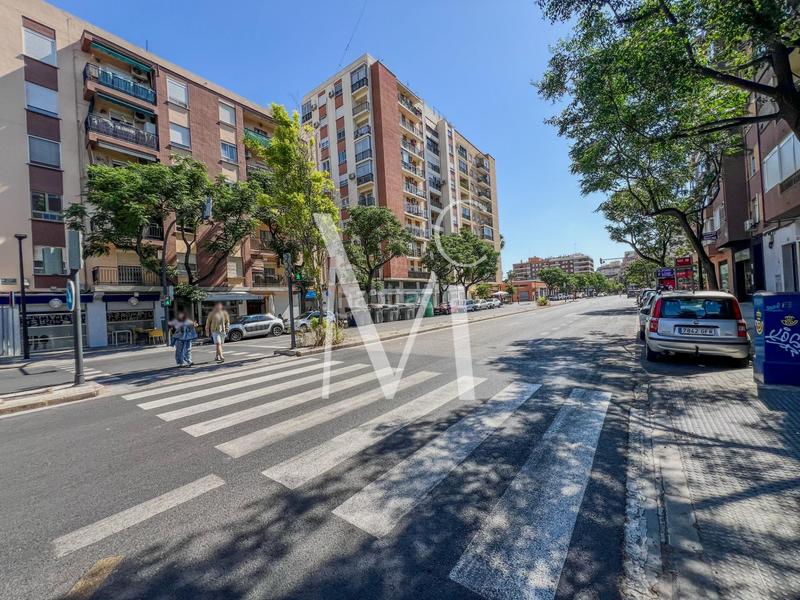 Foto 128d5dd5-36c8-4380-b10b-2ea228b5ac1a. Trapasso locale commerciale in Nou Campanar Valencia