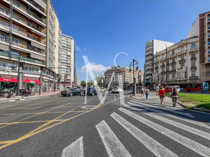 Foto b78d4c5c-66ac-4e16-8e82-bbdcc71f7e61. Traspàs local comercial a La Roqueta Valencia