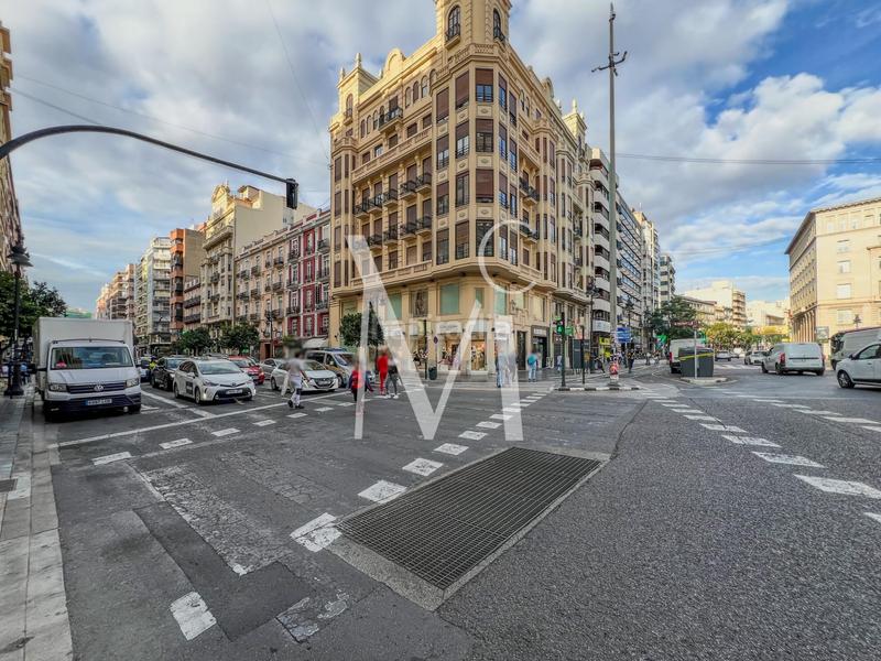 Foto 948e8bff-6bdf-452b-aa59-bd589d2d4598. Pas-de-porte local commercial dans La Roqueta Valencia