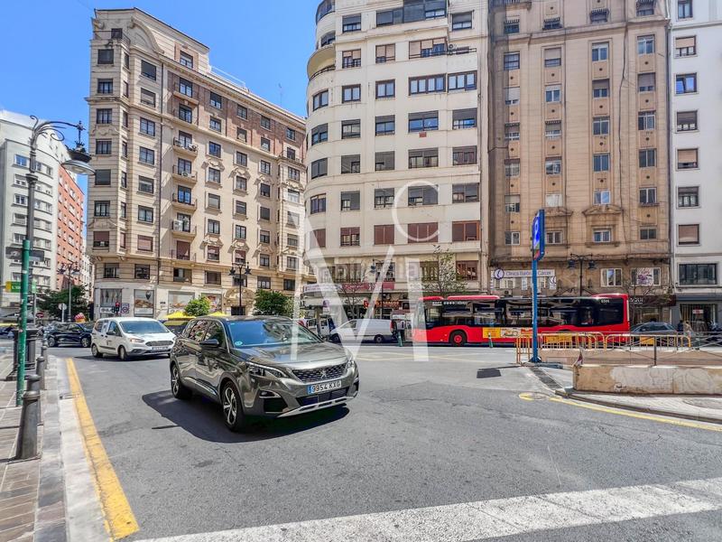 Foto cea87c7e-630e-470b-a2b2-d8e31cec7afd. Umzug geschäftsraum in El Mercat Valencia
