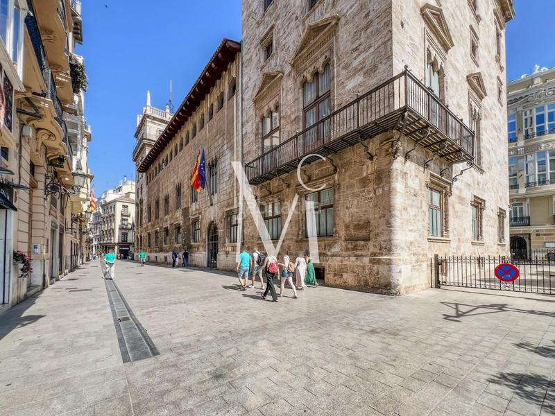 Foto e4f5ef7b-1b59-48a2-adf4-67f8ffef6c84. Umzug geschäftsraum in La Seu Valencia