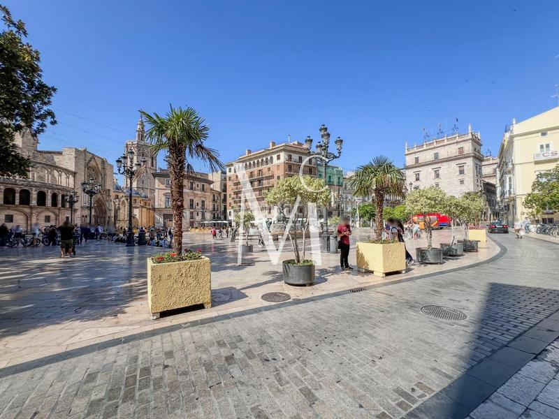 Foto b35a33de-25b6-4908-a565-6357a7ebdf86. Pas-de-porte local commercial dans La Seu Valencia