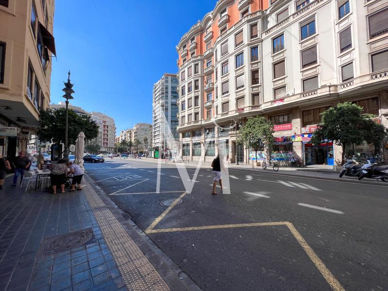 Foto 6de4ecee-c7c9-43ae-ba0d-005aeffedf56. Umzug geschäftsraum in La Roqueta Valencia