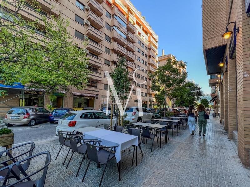 Foto 8b75d98b-cc5f-4b41-a17f-b1e51e1f0825. Traspaso local comercial en Penya-Roja - Avda. Francia Valencia