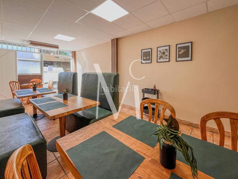 Foto 005ffe4a-733e-479b-8b94-8e54be6f415b. Traspaso local comercial en Jaume Roig Valencia