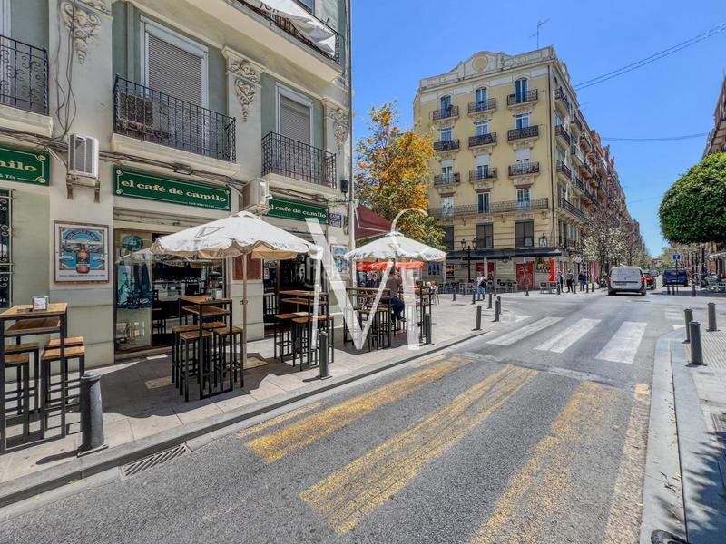 Foto 0c1a5195-1ddd-4474-a8d1-5fe5ffd3b203. Pas-de-porte local commercial dans Russafa Valencia