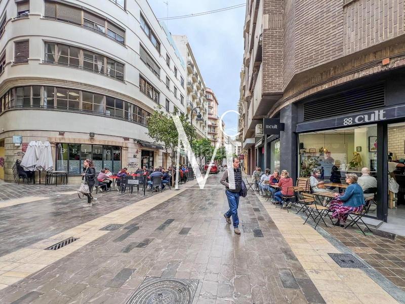 Foto 007287f3-211c-4db2-9c2f-0709868b62fc. Traspaso local comercial en Sant Francesc Valencia