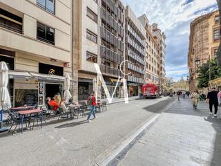 Local commercial à Calle Calle del Arzobispo Mayoral