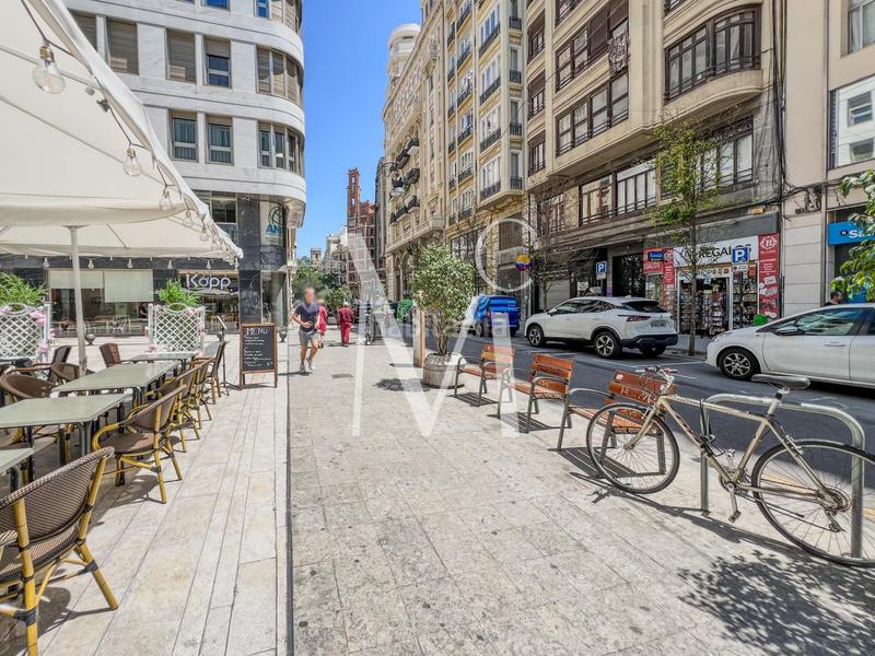 Foto c093b0f1-b0eb-4dd7-ba44-008dfcab665c. Trapasso locale commerciale in Sant Francesc Valencia